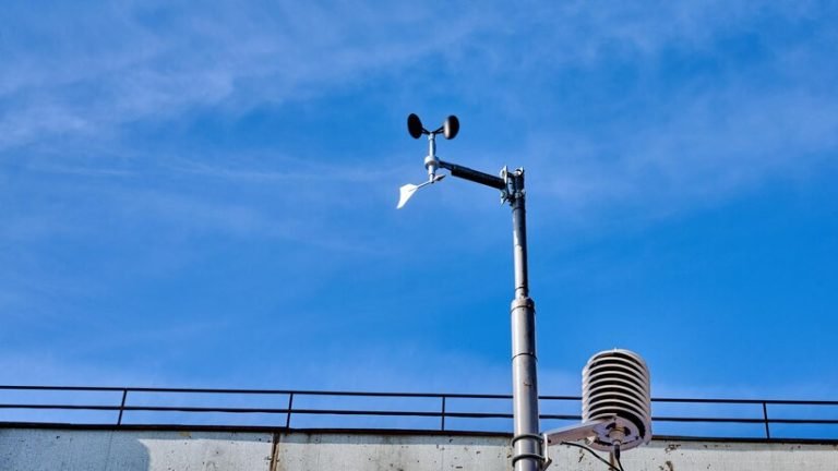 Apa Itu Anemometer Dan Jenis-Jenisnya