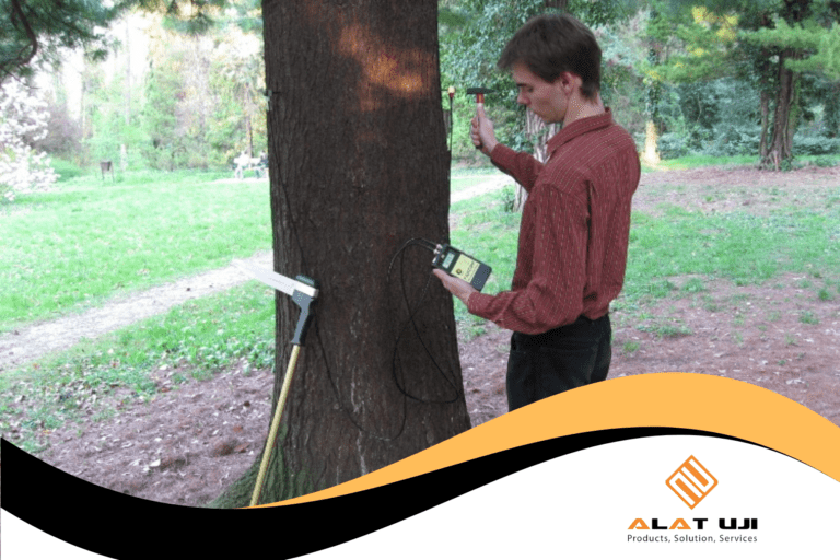 aplikasi pemantauan pohon digital